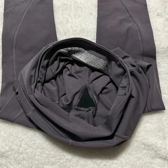 Victoria Secret Sport Leggings - Picture 4 of 4